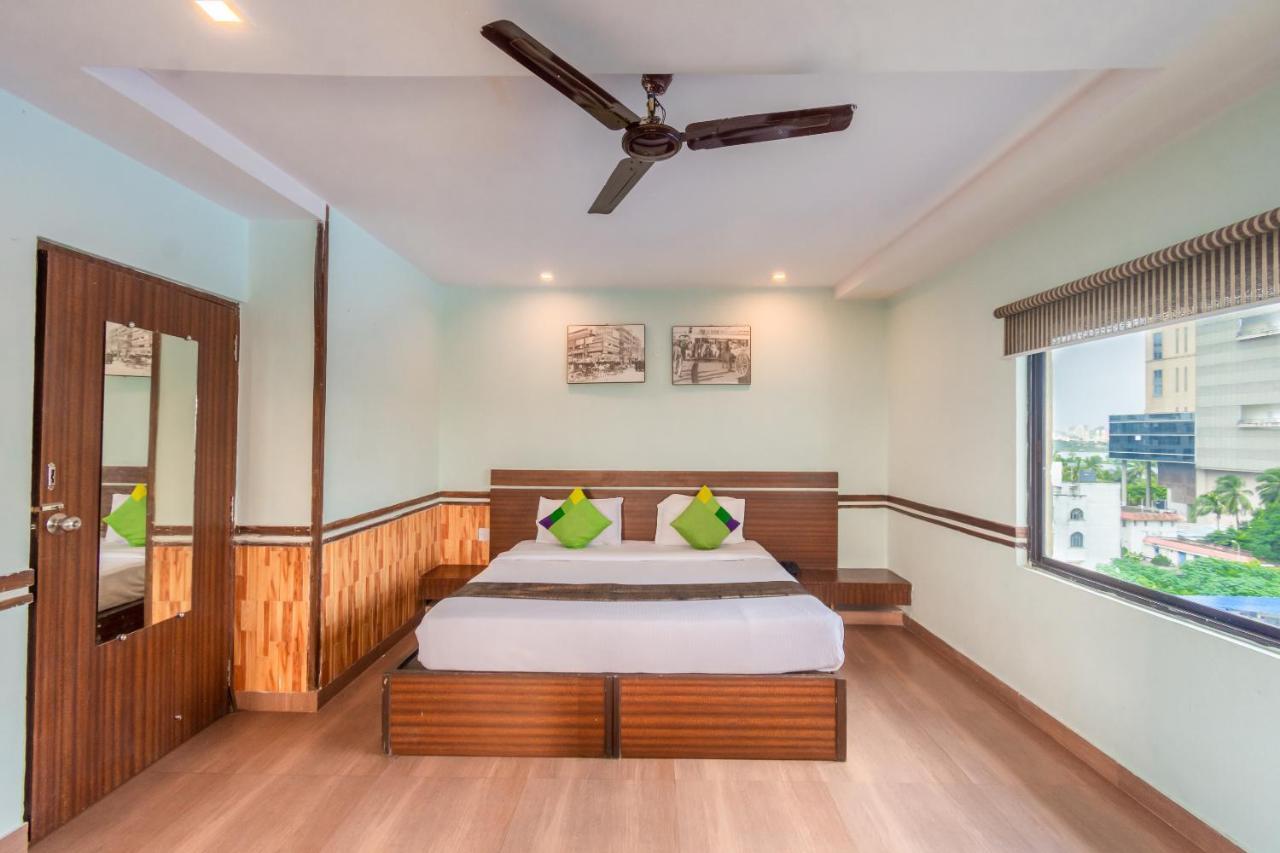 Opiam B&B A Business Hotel Колката Екстер'єр фото